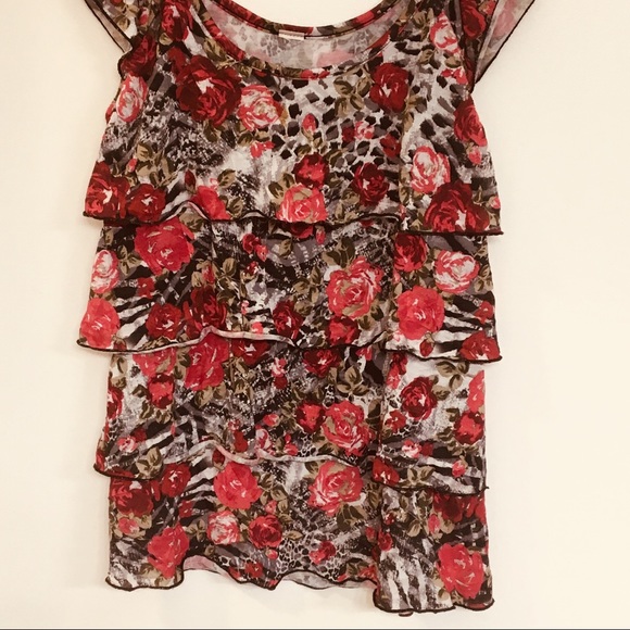 Flowered Blouse Ruffled - Picture 3 of 4